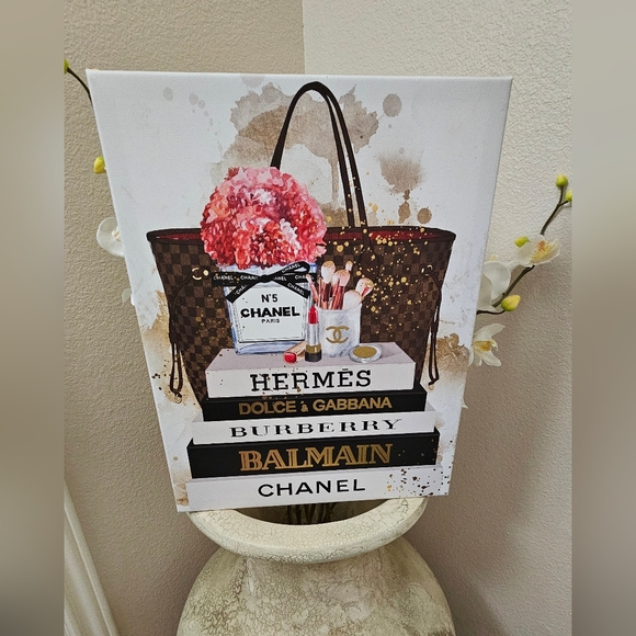 Luxury Fashion Canvas Art Wall Decor with Gold Accents 11in by 14in EUC - Picture 2 of 15